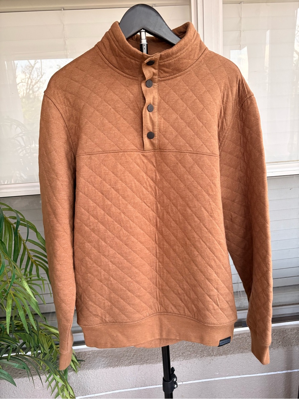 Kenneth Cole Quilted Snap-Front Pullover in Rust Brown